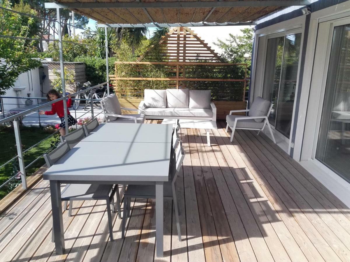 Au Domaine De Lea Apartment Hyeres Ngoại thất bức ảnh